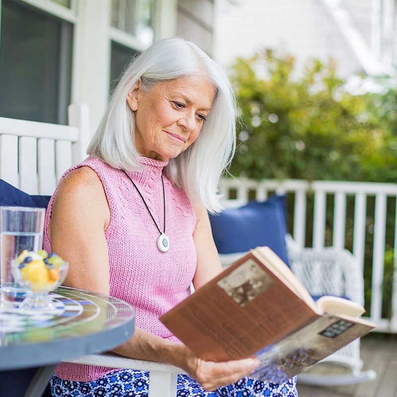 woman-reading-book-COX_2958-insta-1200x800-1 woman-reading-book-COX_2958-insta-1200x800-1